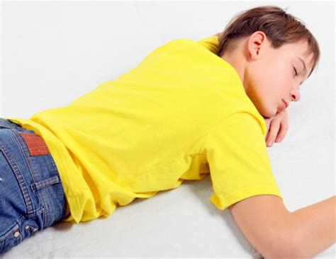 teen pee video|Bedwetting (Nocturnal Enuresis) (for Teens) .